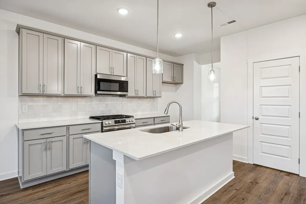 8216 Netterfield Drive White House TN 37188