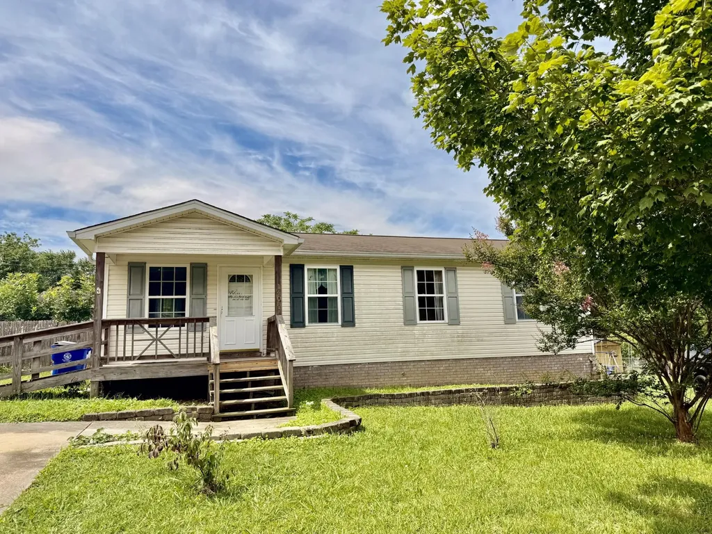 1408 Sellers Avenue, SE Cleveland TN 37311