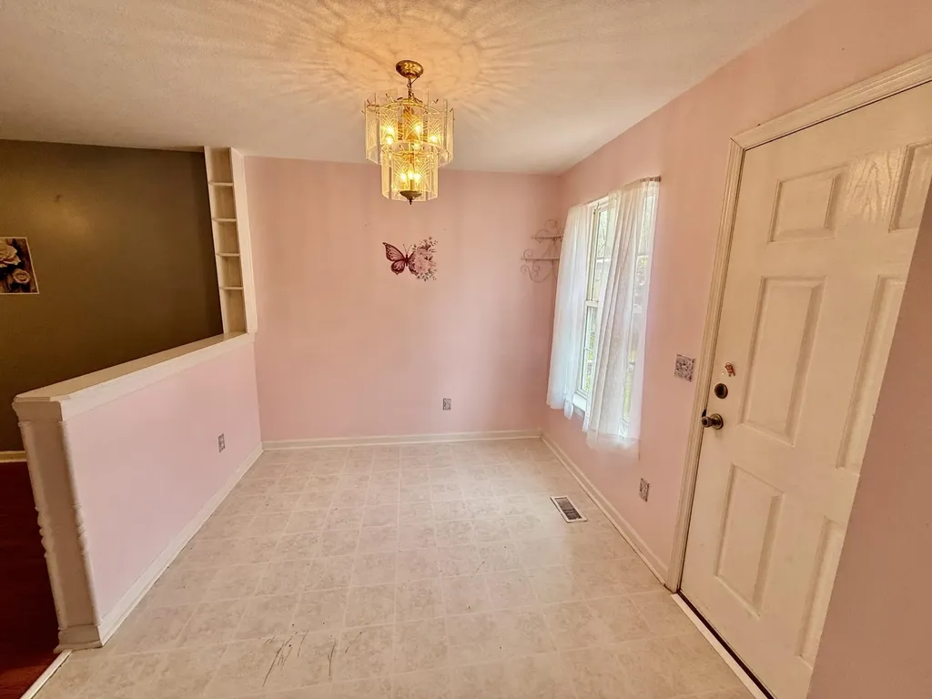 1408 Sellers Avenue, SE Cleveland TN 37311
