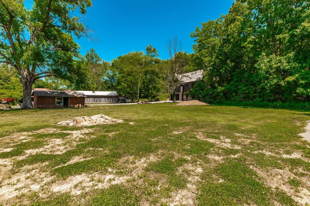 1506 Rock Springs Road Bethpage TN 37022
