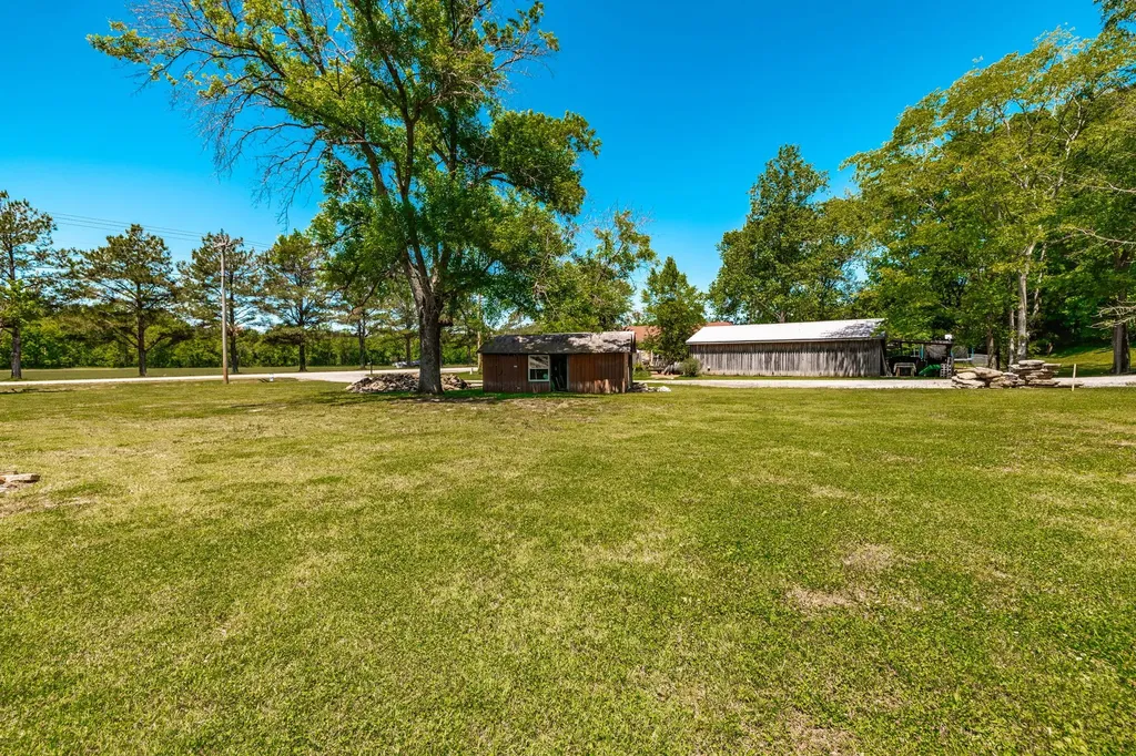 1506 Rock Springs Road Bethpage TN 37022