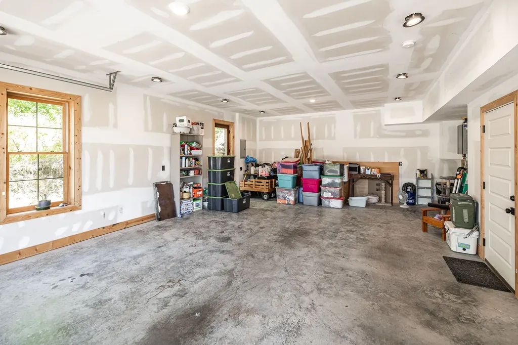 1506 Rock Springs Road Bethpage TN 37022