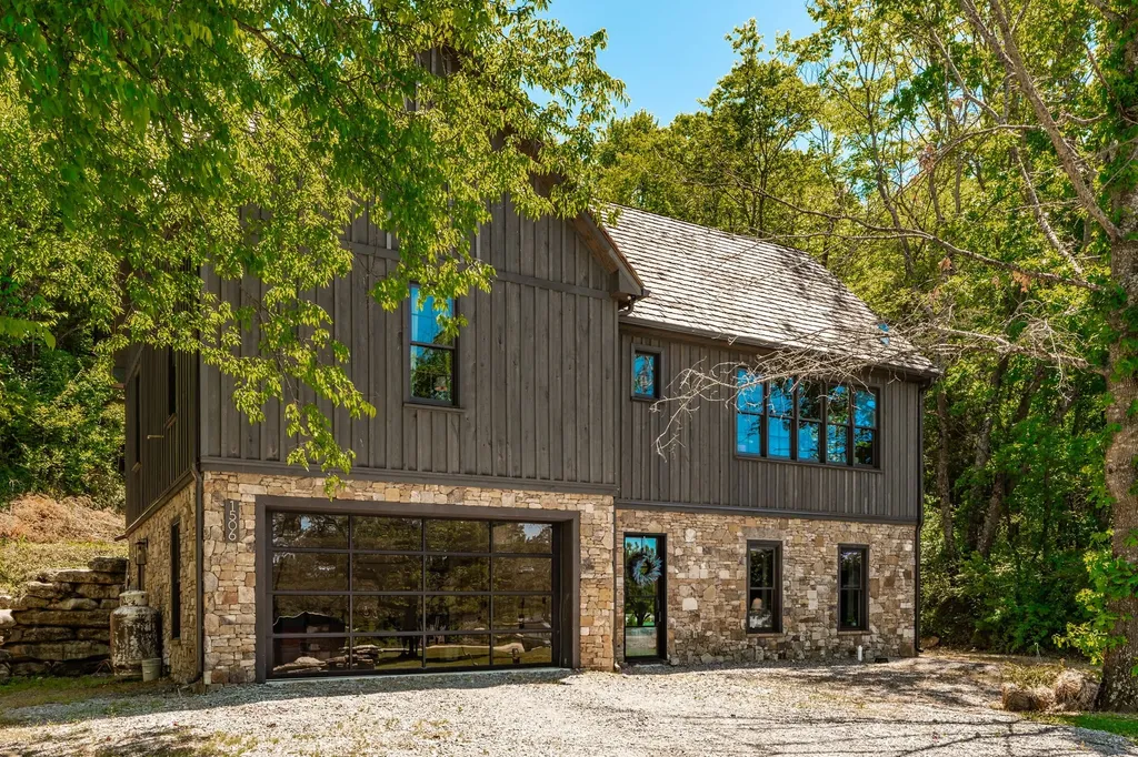 1506 Rock Springs Road Bethpage TN 37022