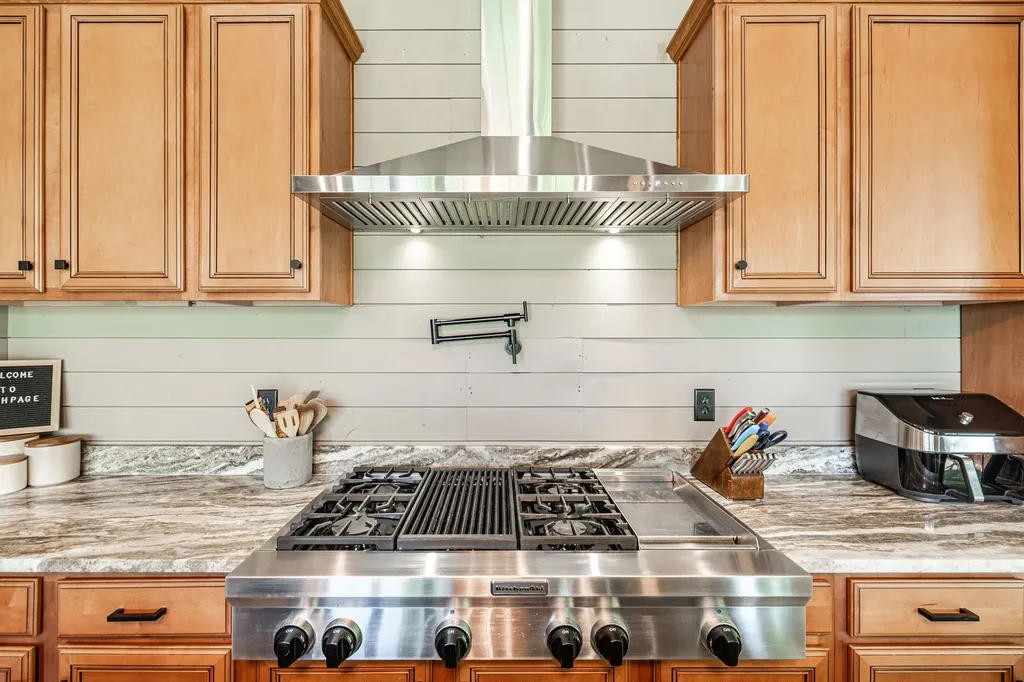 1506 Rock Springs Road Bethpage TN 37022