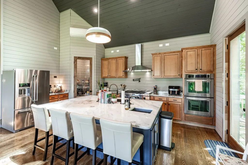 1506 Rock Springs Road Bethpage TN 37022