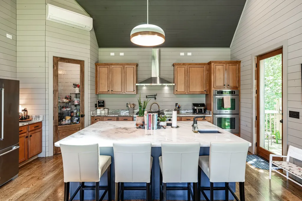 1506 Rock Springs Road Bethpage TN 37022