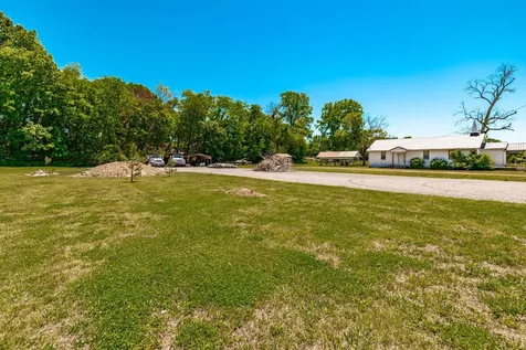 1506 Rock Springs Road Bethpage TN 37022
