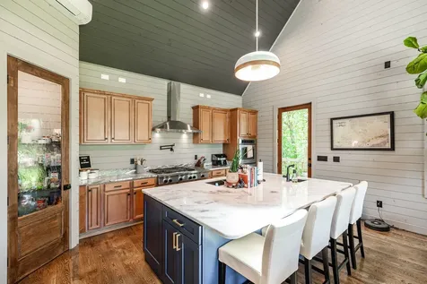 1506 Rock Springs Road Bethpage TN 37022