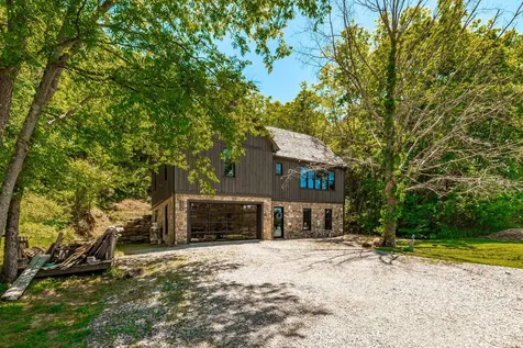 1506 Rock Springs Road Bethpage TN 37022