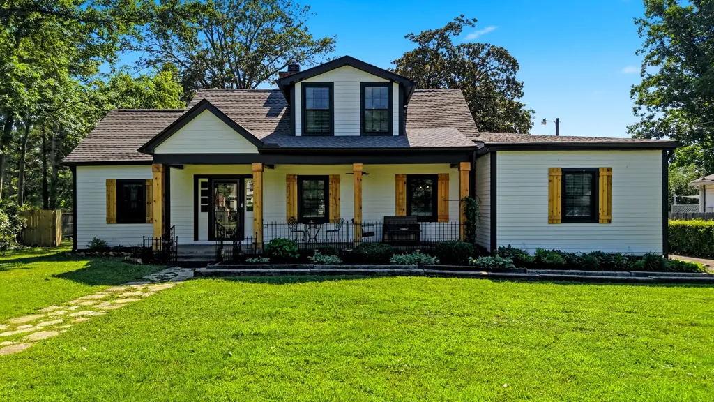 310 N Hume Avenue Gallatin TN 37066