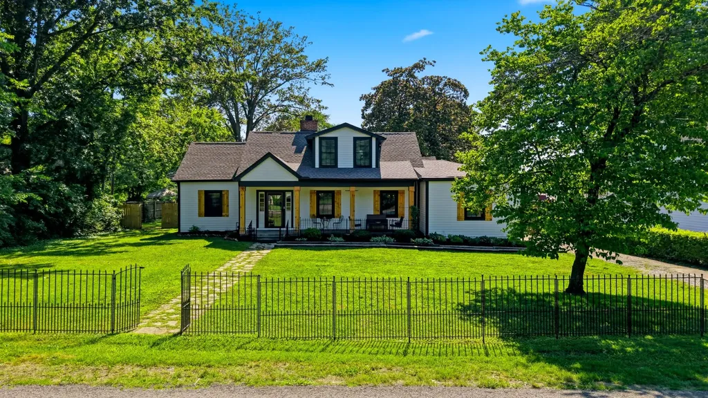 310 N Hume Avenue Gallatin TN 37066