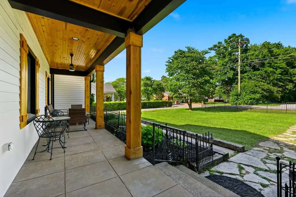 310 N Hume Avenue Gallatin TN 37066