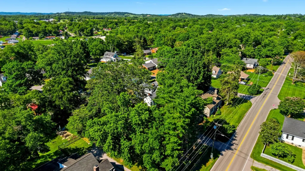 310 N Hume Avenue Gallatin TN 37066