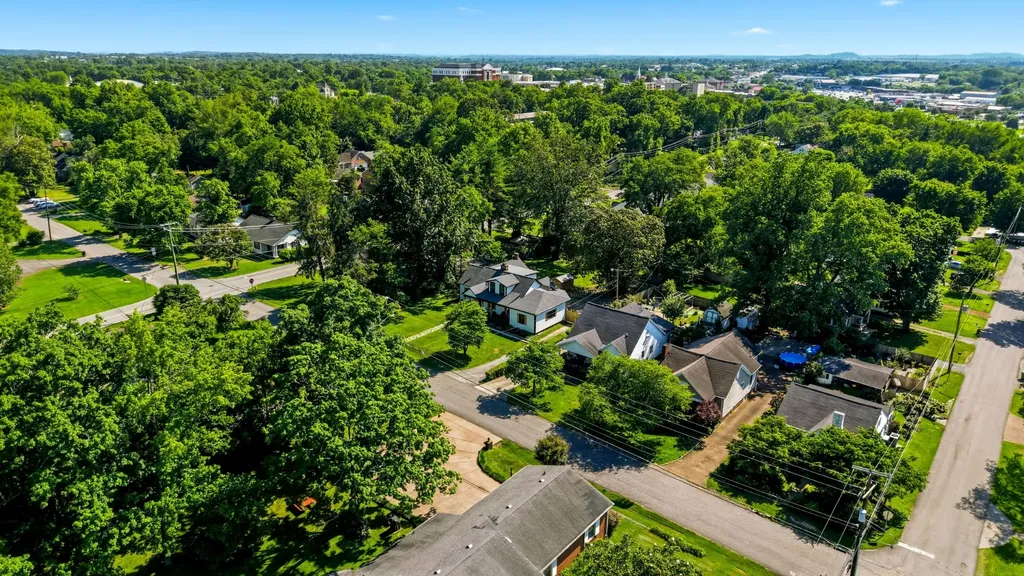 310 N Hume Avenue Gallatin TN 37066