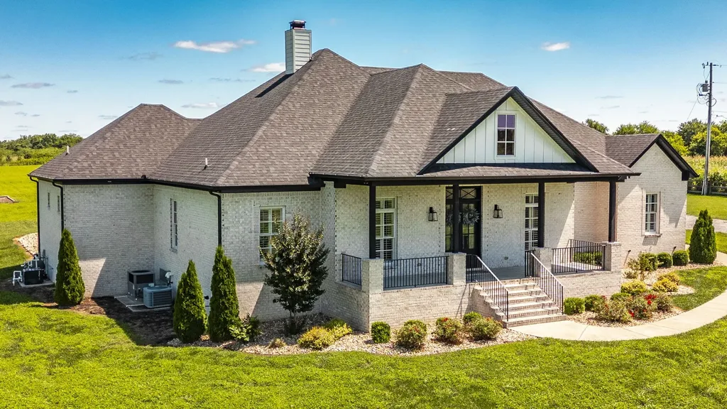 1322 Barry Lane Gallatin TN 37066