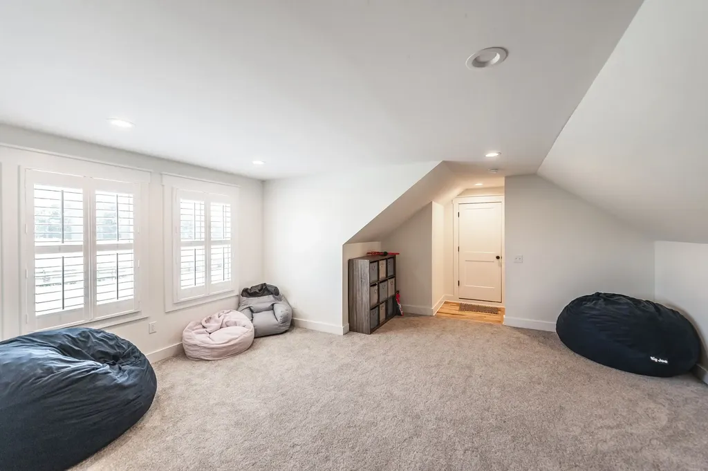1322 Barry Lane Gallatin TN 37066