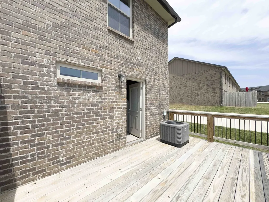 1000 Henry Place Boulevard #601 Clarksville TN 37042