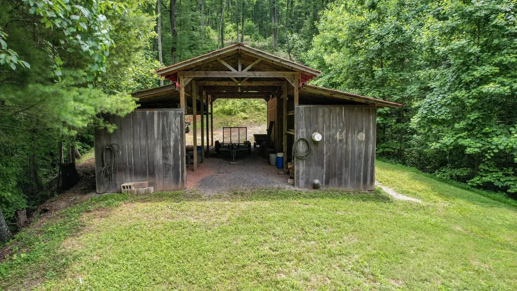 201 Campbell Branch Road Reliance TN 37369