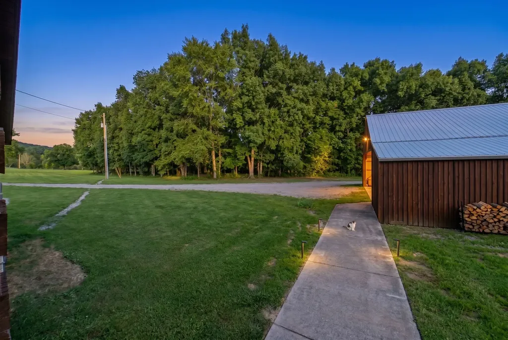 2909B Beech Log Road Watertown TN 37184