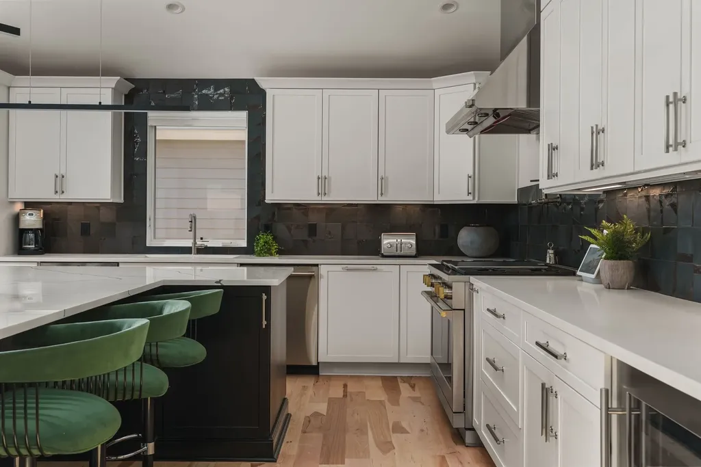 1806 5th Avenue, N Nashville TN 37208
