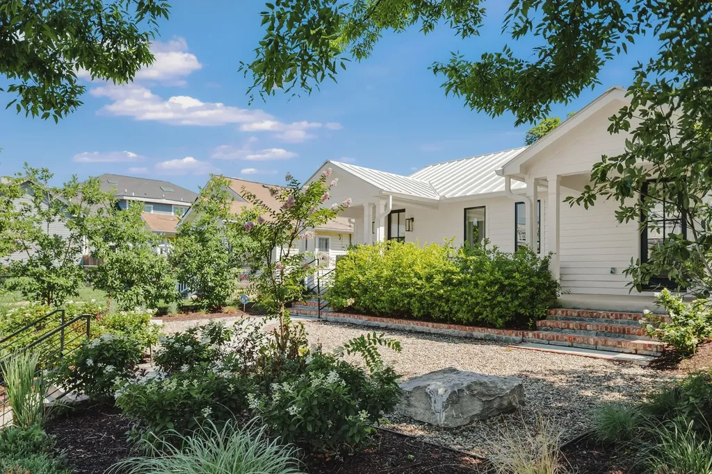 1806 5th Avenue, N Nashville TN 37208