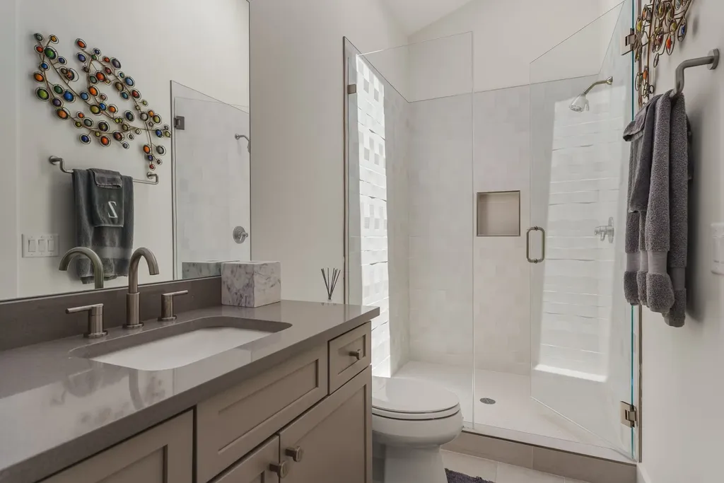 1806 5th Avenue, N Nashville TN 37208