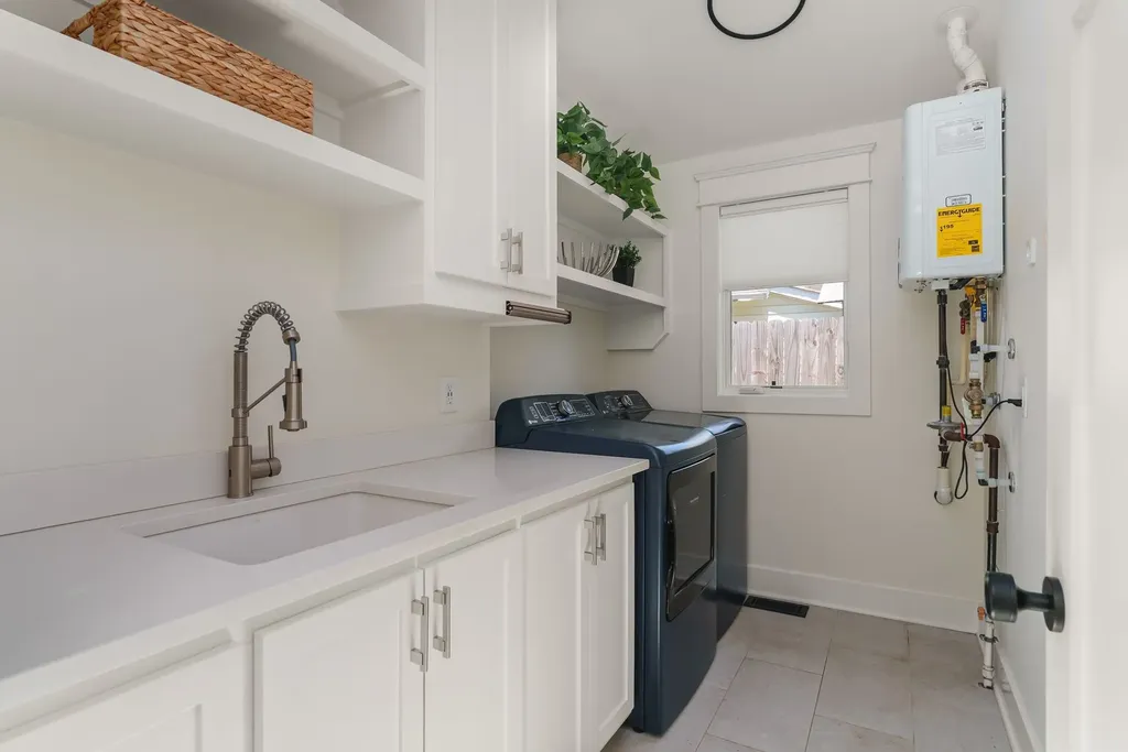 1806 5th Avenue, N Nashville TN 37208