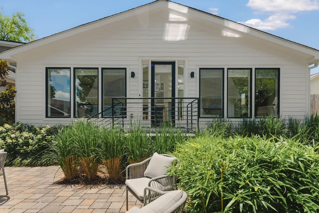 1806 5th Avenue, N Nashville TN 37208