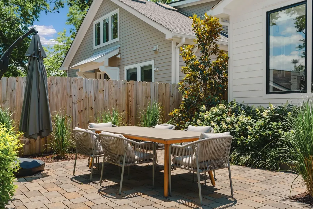 1806 5th Avenue, N Nashville TN 37208