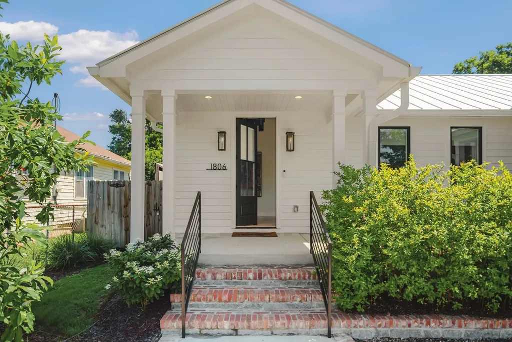 1806 5th Avenue, N Nashville TN 37208