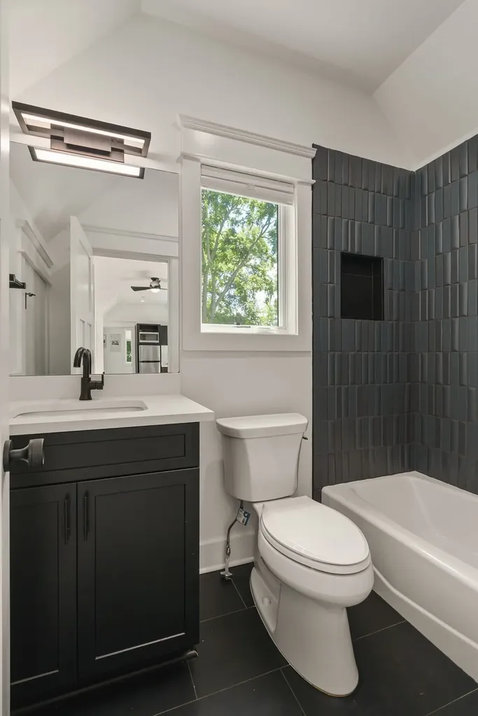 1806 5th Avenue, N Nashville TN 37208