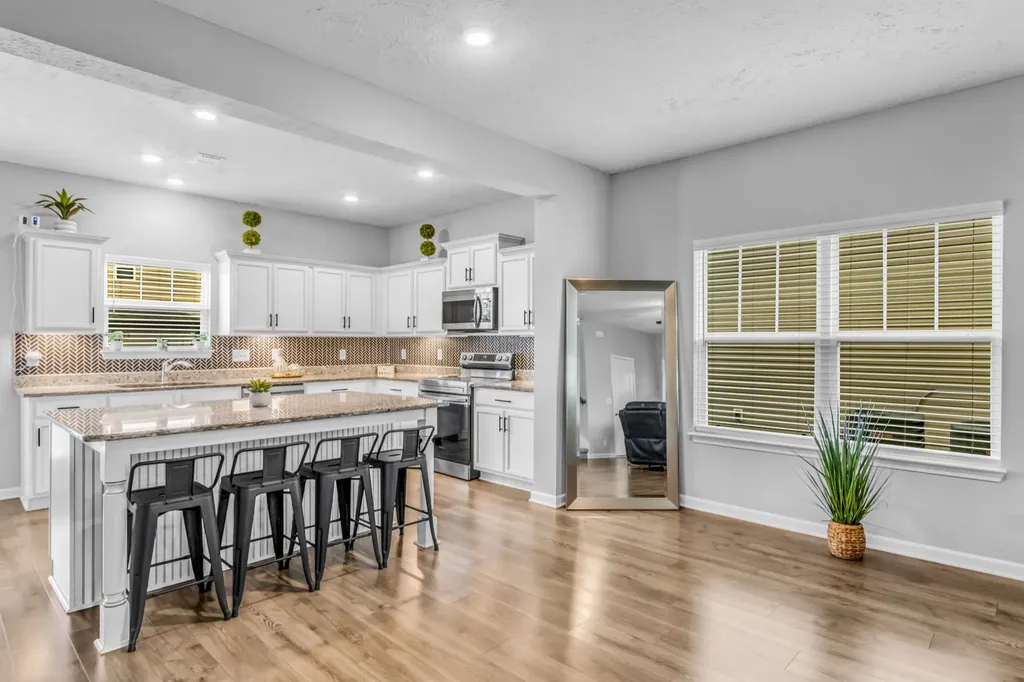 1911 Albarado Trail Murfreesboro TN 37128