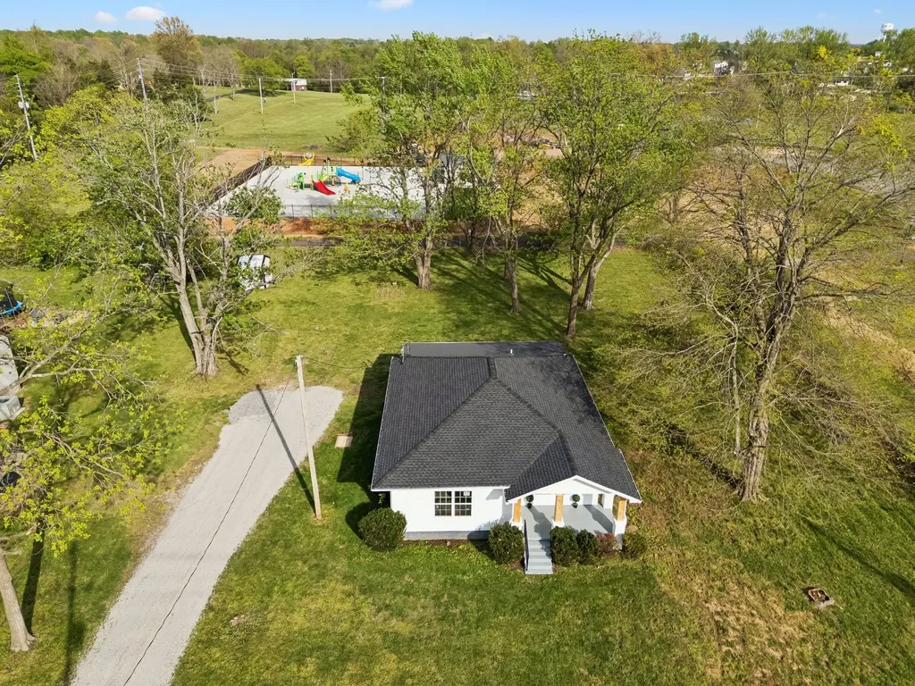 313 Portland Boulevard Portland TN 37148