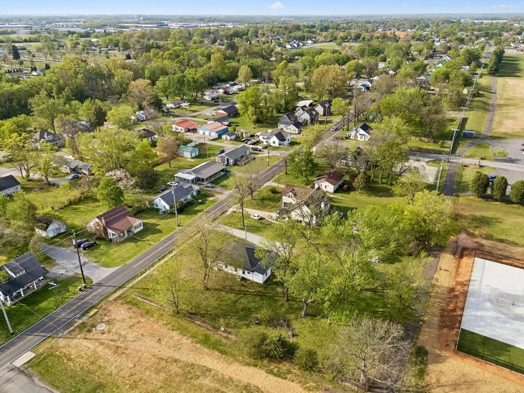 313 Portland Boulevard Portland TN 37148