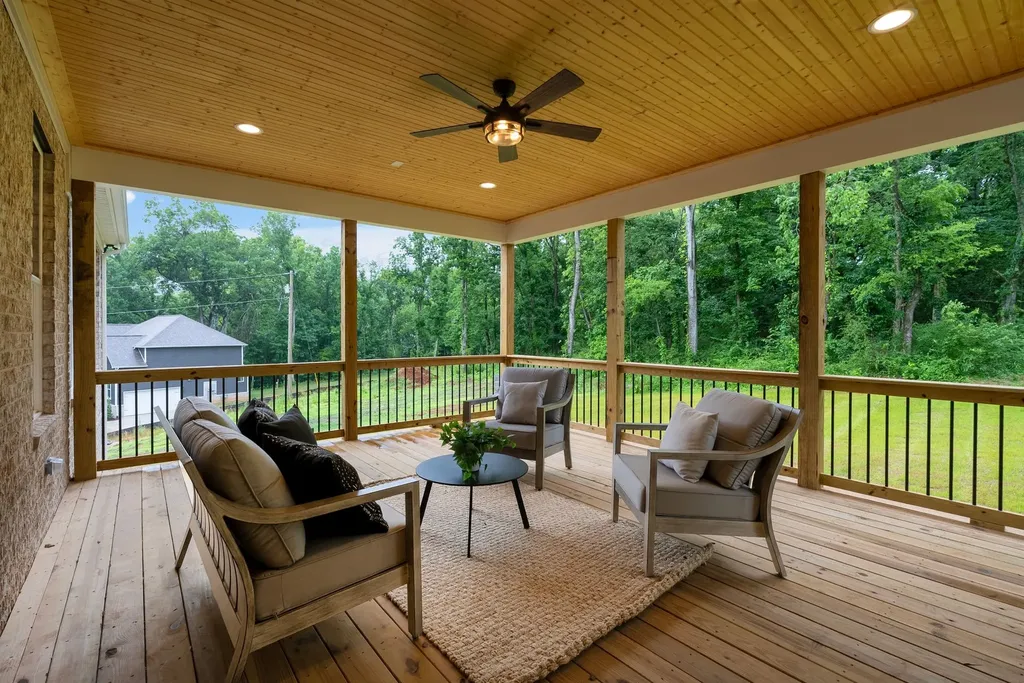 1576 Frye Road Columbia TN 38401