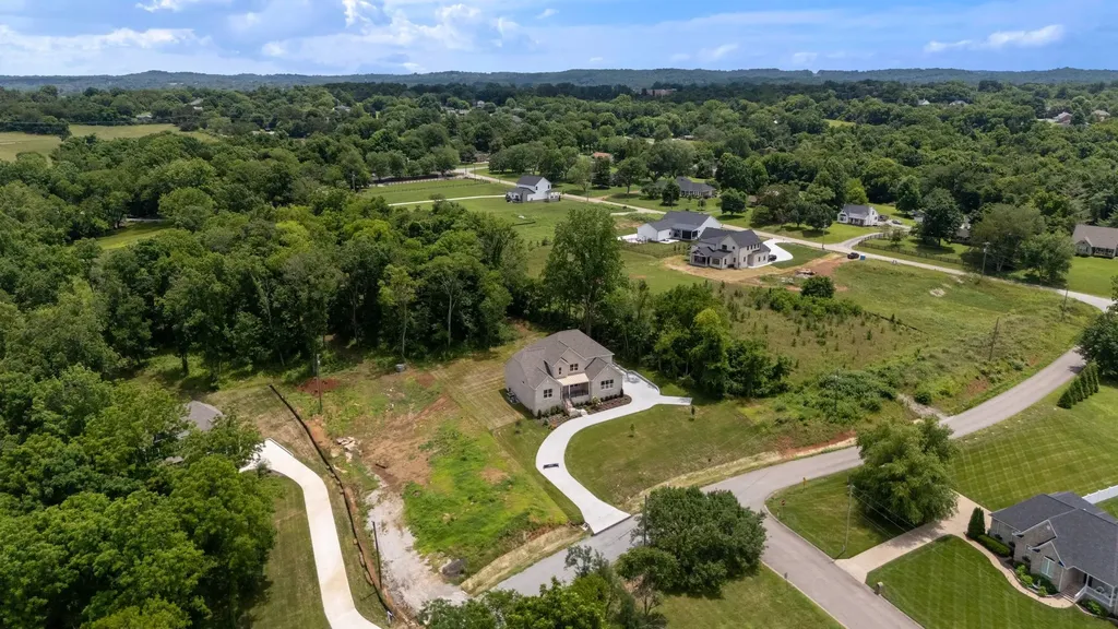 1576 Frye Road Columbia TN 38401
