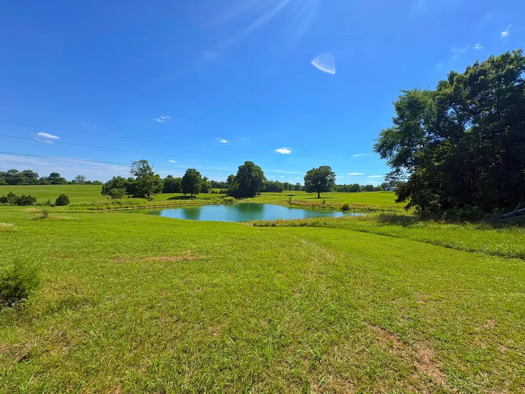 485C Canoe Branch Road Castalian Springs TN 37031