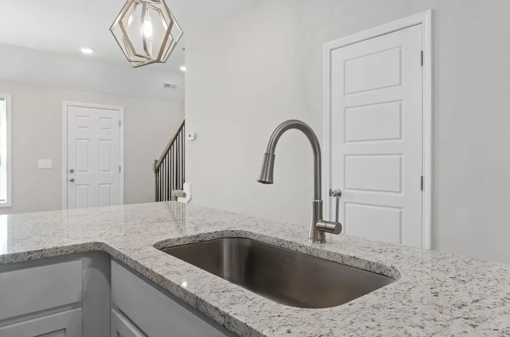224 Drayton Drive Clarksville TN 37042