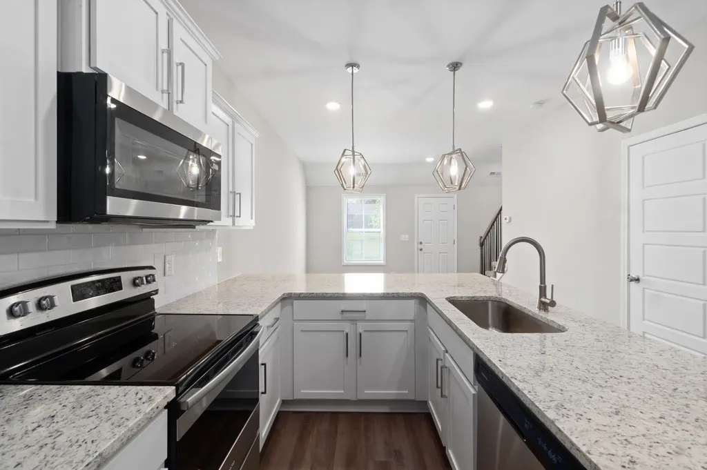 224 Drayton Drive Clarksville TN 37042