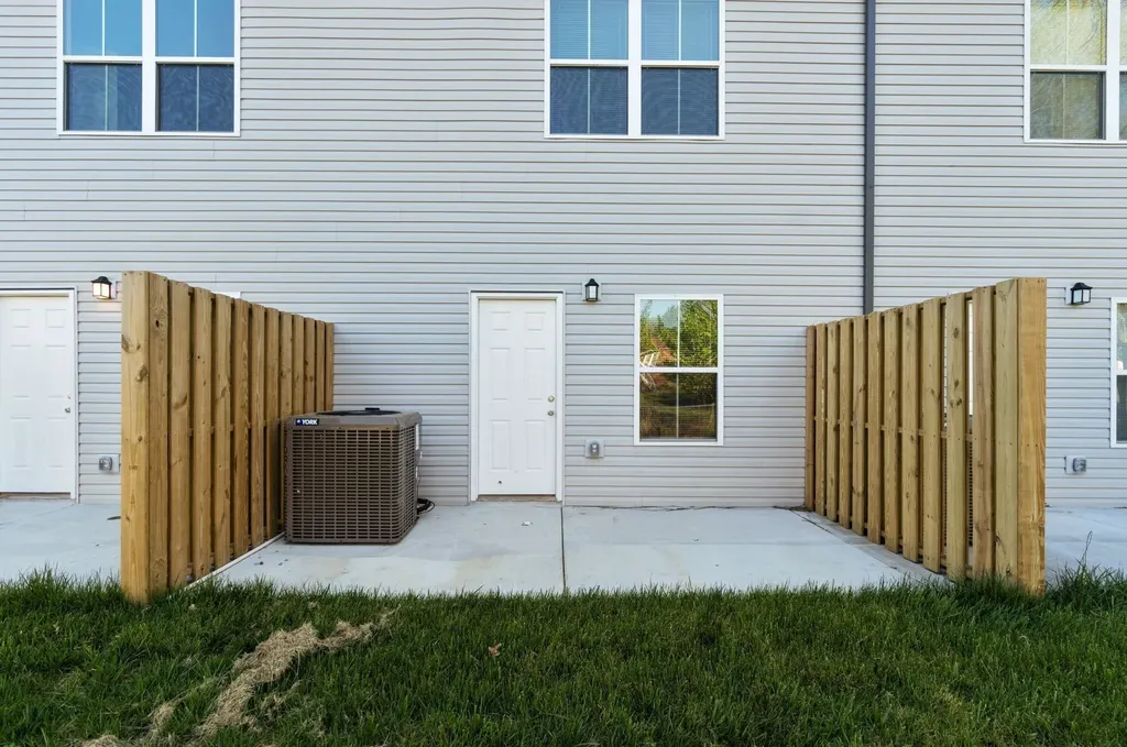 224 Drayton Drive Clarksville TN 37042