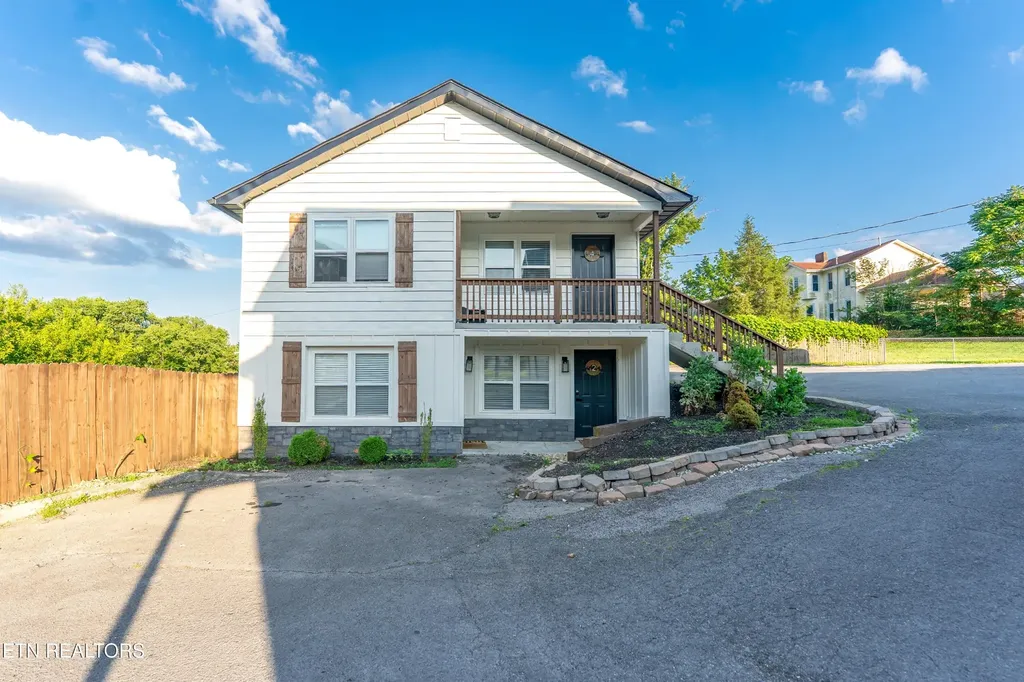 508 E Central Avenue La Follette TN 37766