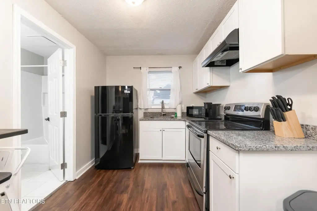 508 E Central Avenue La Follette TN 37766