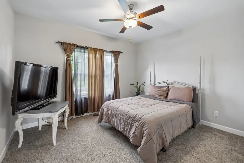 1035 Robert Lee Drive Gallatin TN 37066