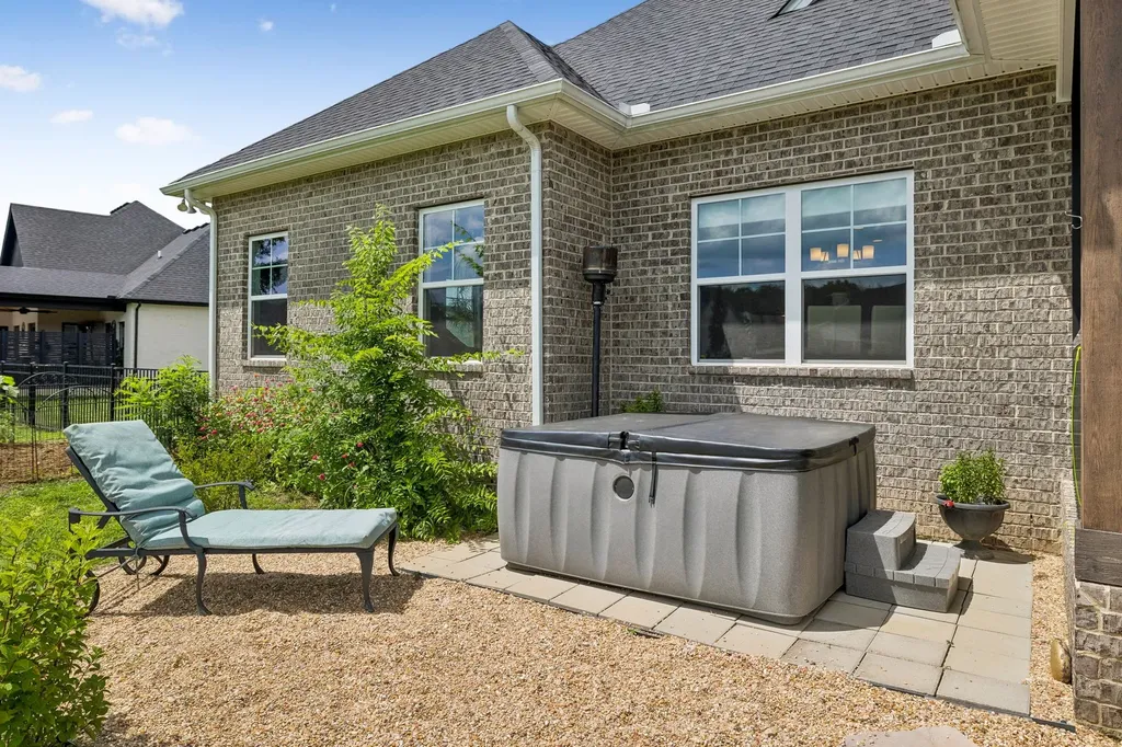 1035 Robert Lee Drive Gallatin TN 37066