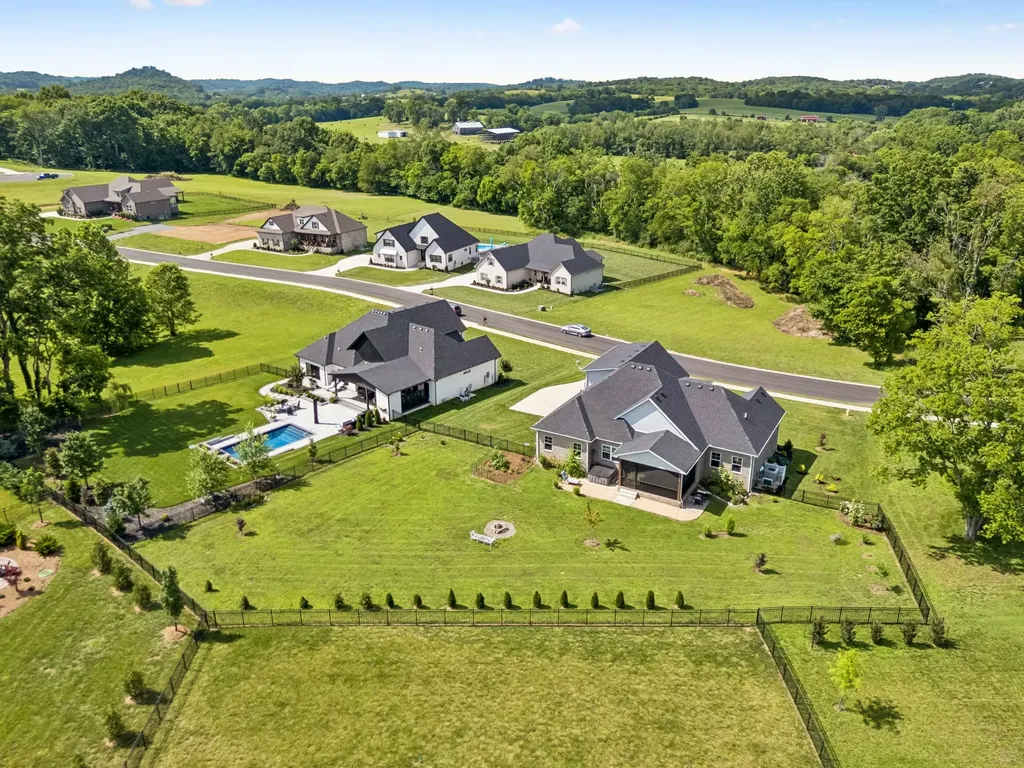1035 Robert Lee Drive Gallatin TN 37066