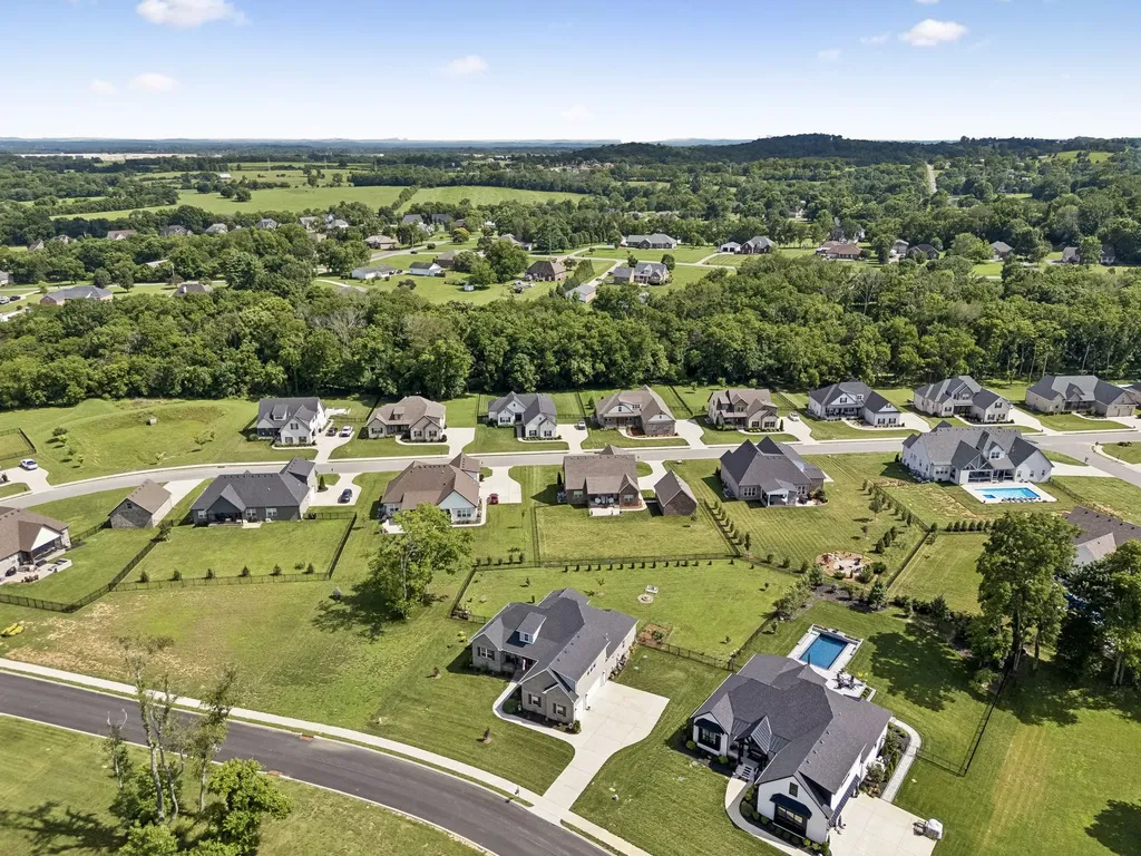 1035 Robert Lee Drive Gallatin TN 37066