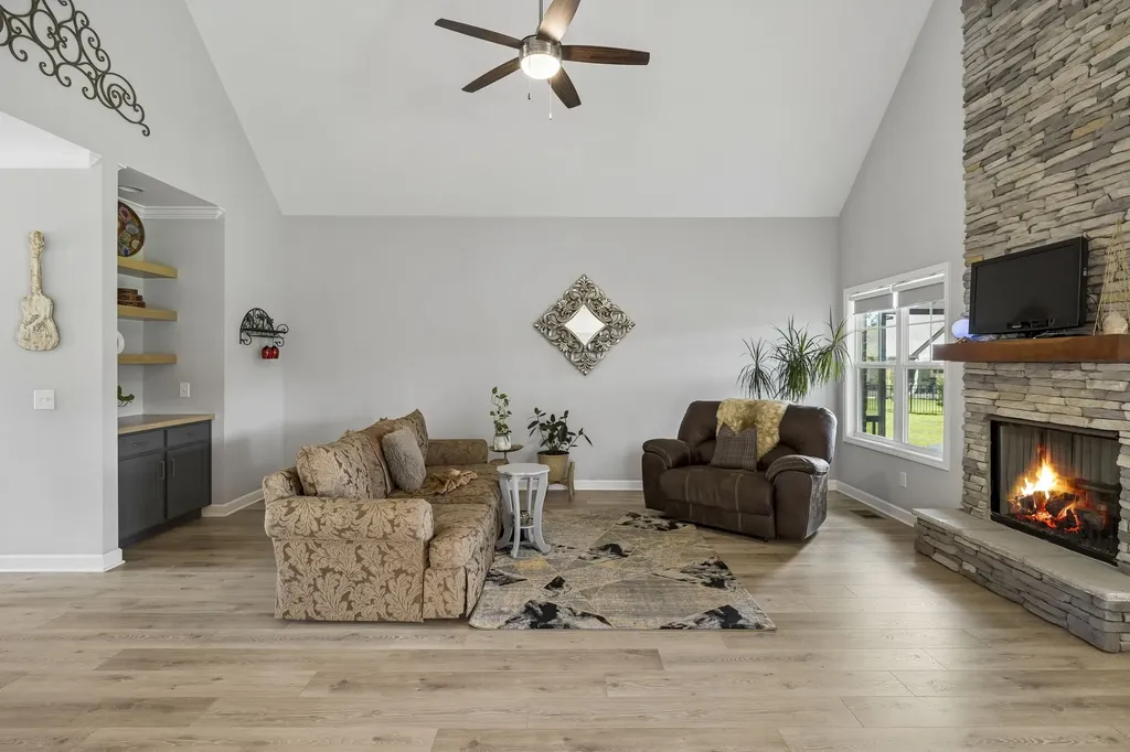 1035 Robert Lee Drive Gallatin TN 37066