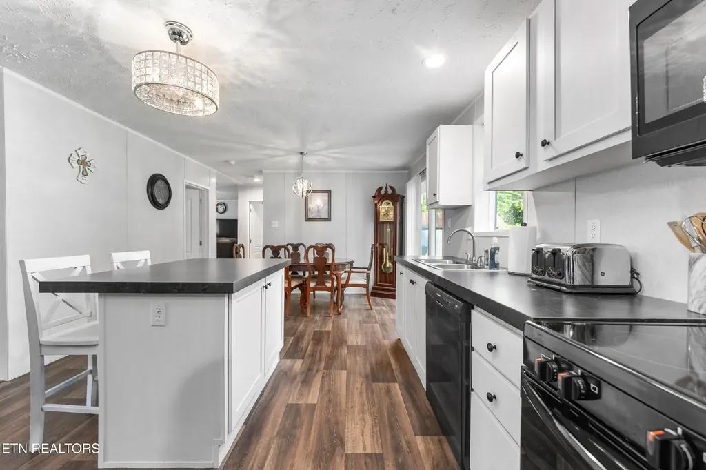 409 Bull Run Road Luttrell TN 37779
