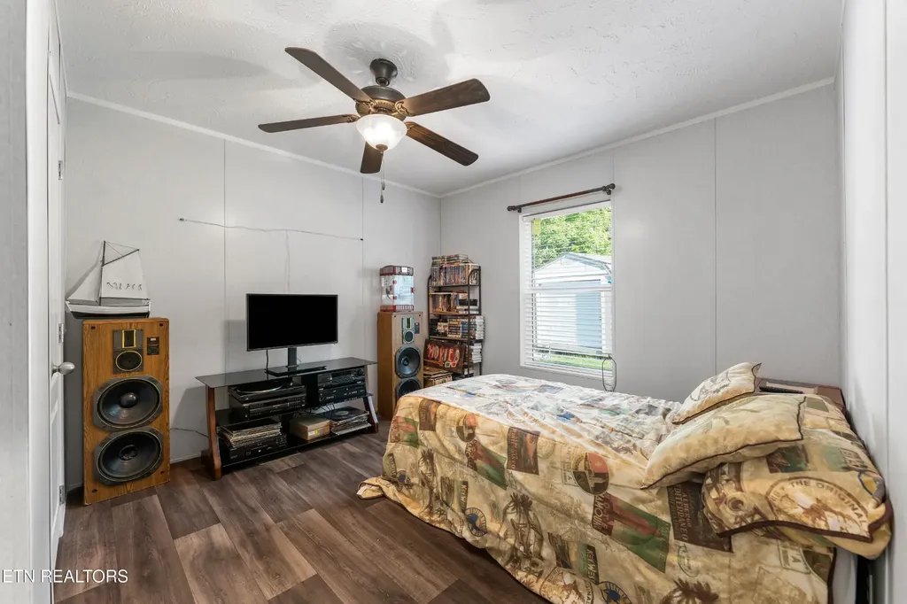 409 Bull Run Road Luttrell TN 37779