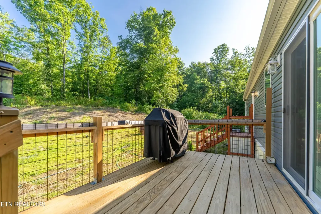 409 Bull Run Road Luttrell TN 37779